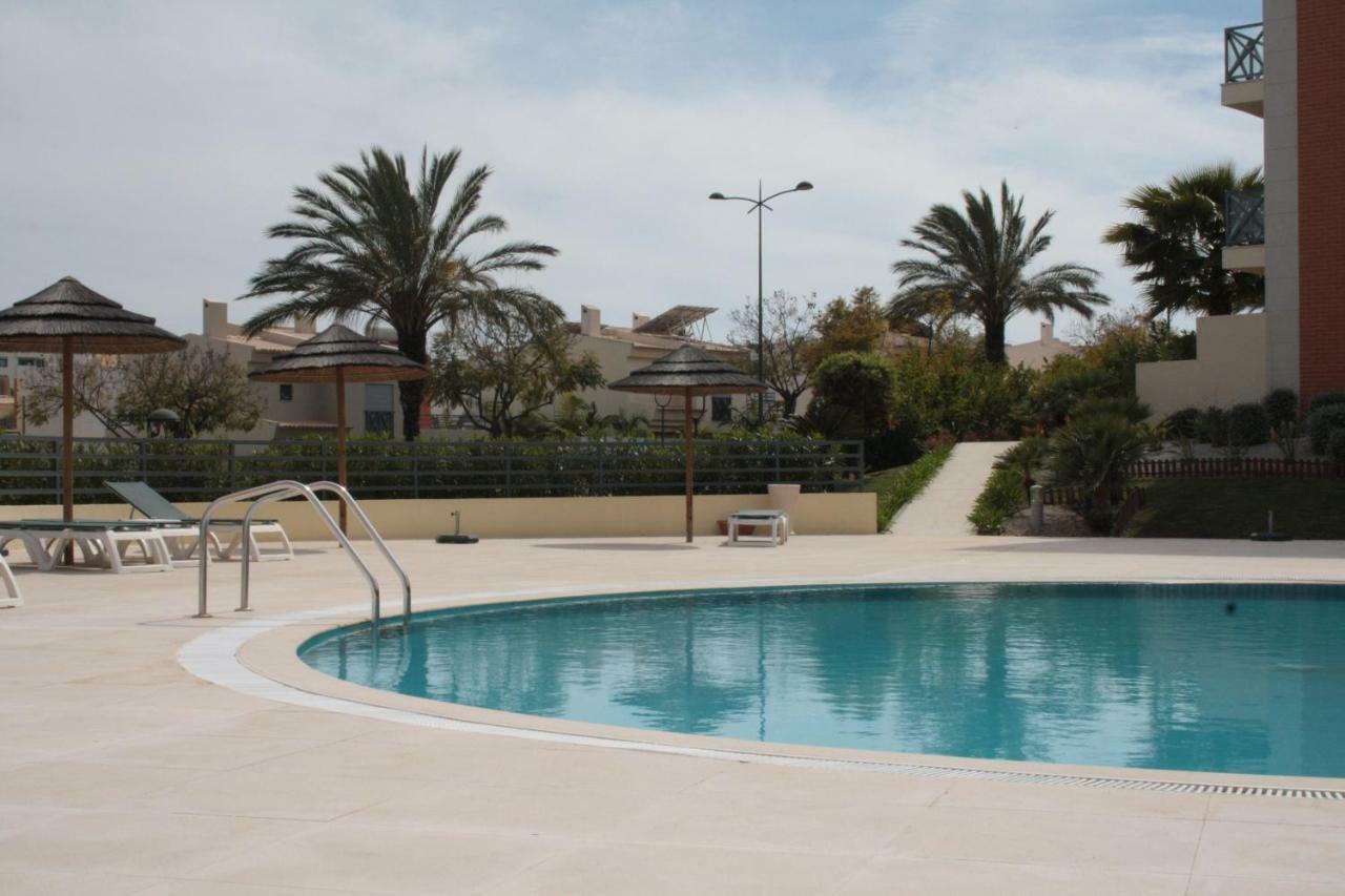 Apartamento Com Piscina Em Albufeira, Corcovada Exterior photo