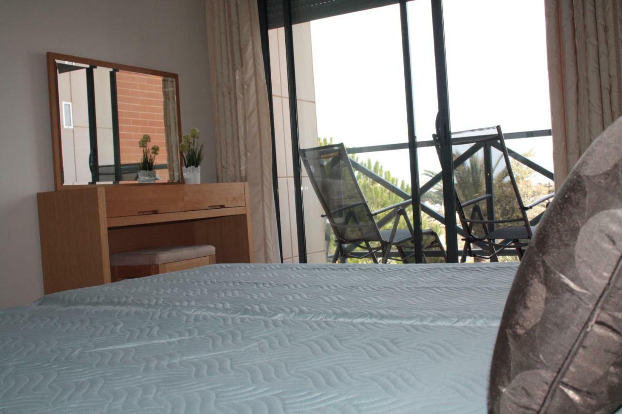 Apartamento Com Piscina Em Albufeira, Corcovada Exterior photo