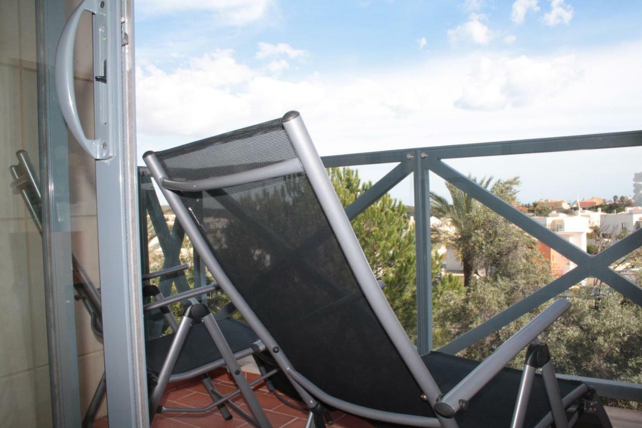Apartamento Com Piscina Em Albufeira, Corcovada Exterior photo